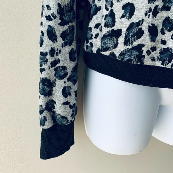 🇺🇸 LUCCA COUTURE grey leopard sweatshirt size M - Picture 5 of 8